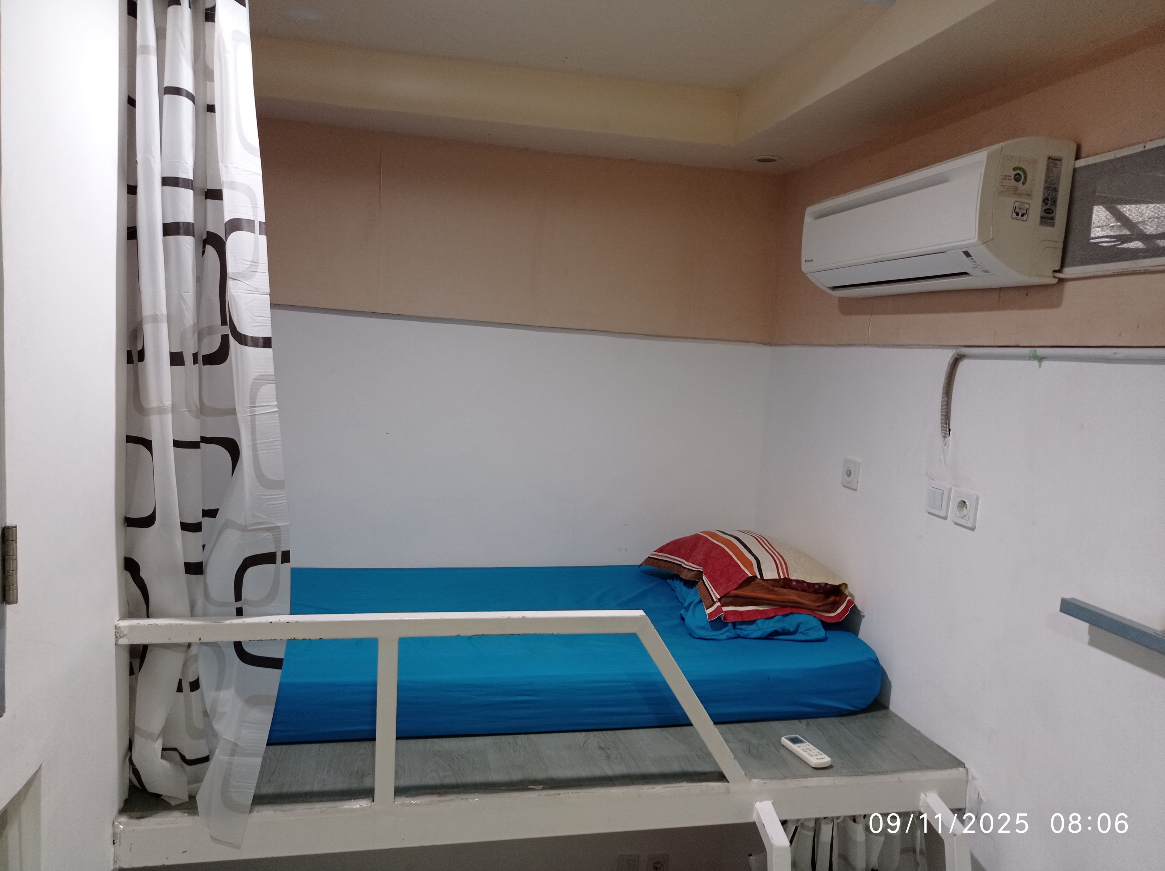 Foto Kamar F3 (Capsule Room)  Kost Surabaya